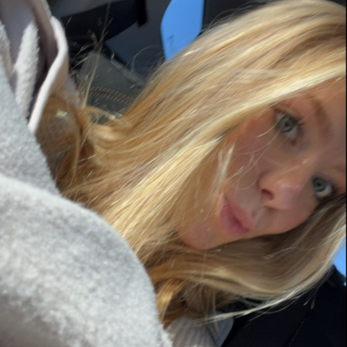 Mia M. profile photo