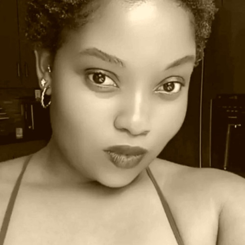 Candi M. profile photo