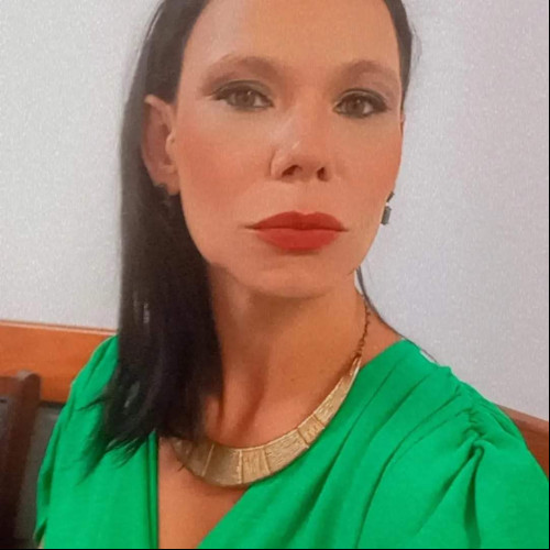 Aline B.