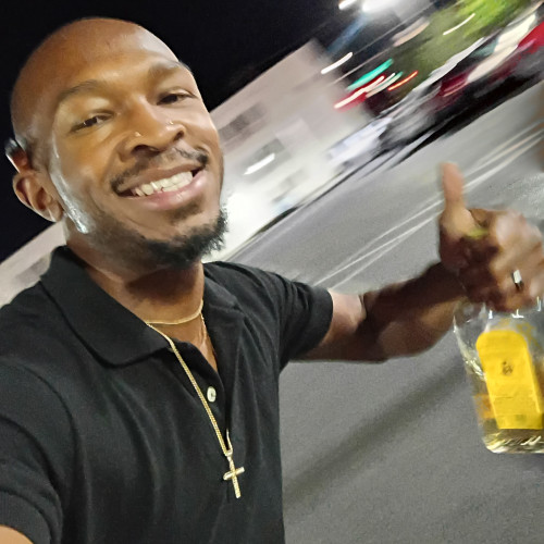 Jovan R. profile photo