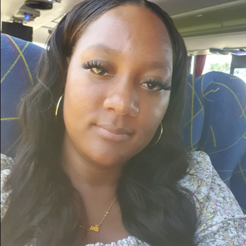Chinique  M. profile photo