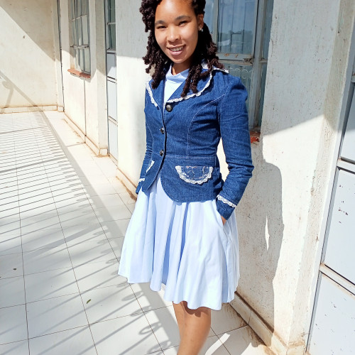 Hellen N.