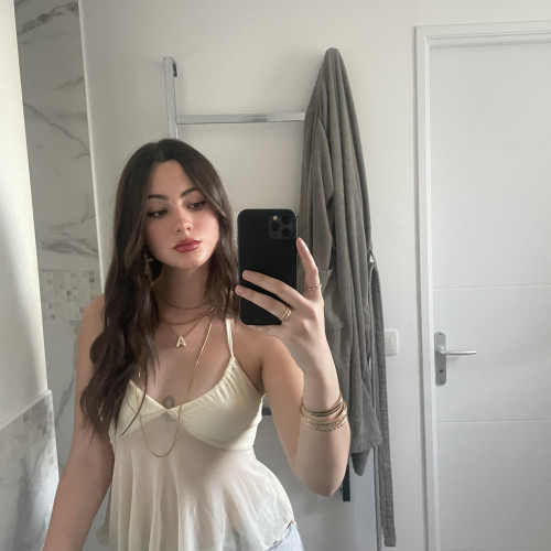 Lyla J. profile photo