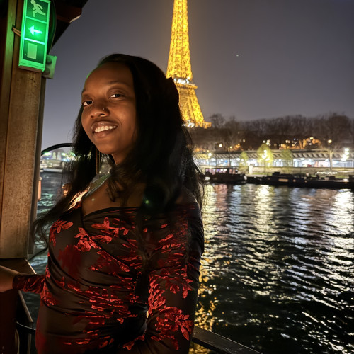 Taise M. profile photo