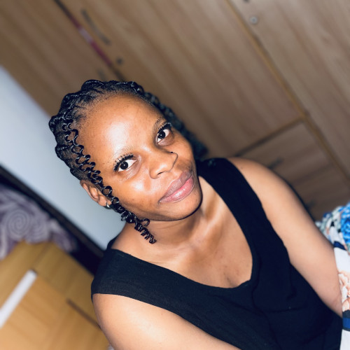 Victoria  E. profile photo
