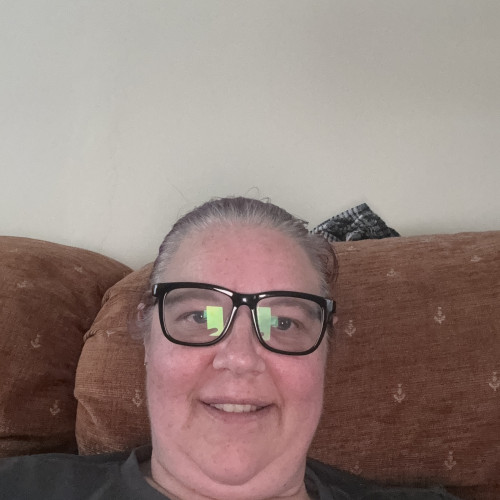 lora h. profile photo