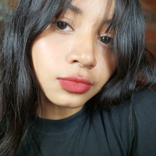Gabriela V.