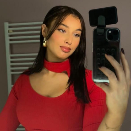 Anita R.