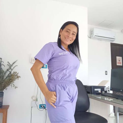 mayerly c. profile photo