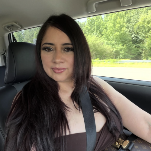 Alejandra f. profile photo