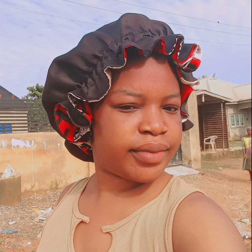 Esther F. profile photo