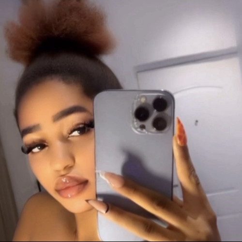 zara b. profile photo
