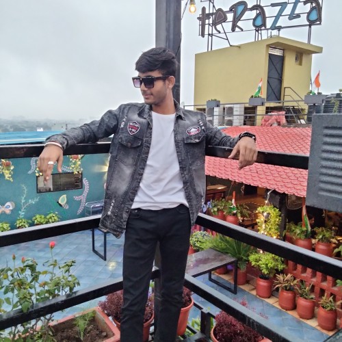 Tanish   . profile photo