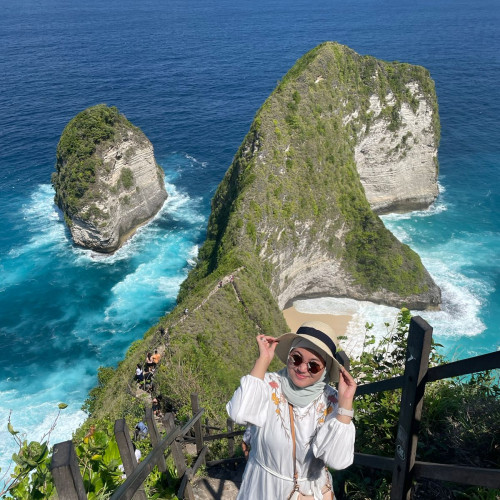 Indah T. profile photo