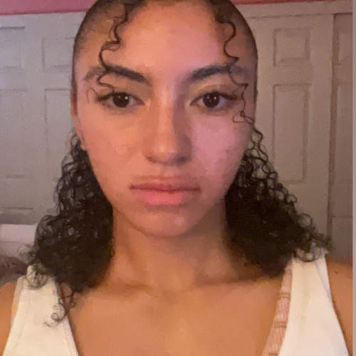 Nelia J. profile photo
