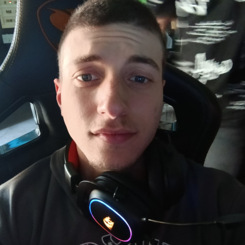 Ryan Y.
