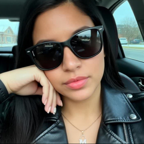 Laurena  M. profile photo