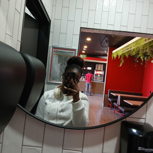 luyanda o. profile photo