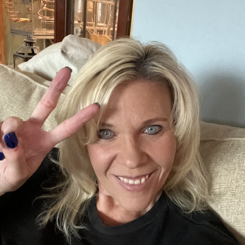 Lynne M. profile photo