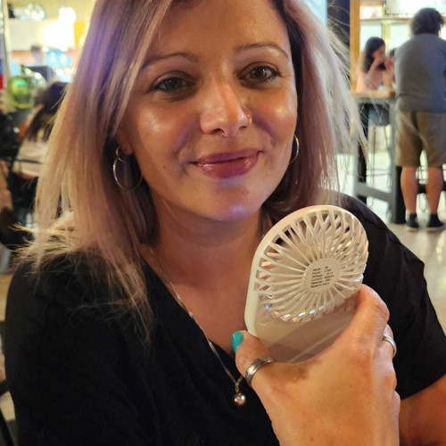 eliana e.