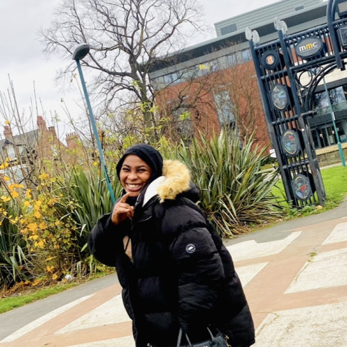 Niyiola  E. profile photo
