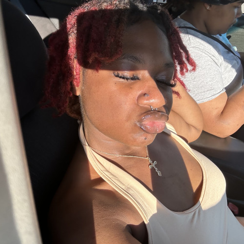shianne k. profile photo