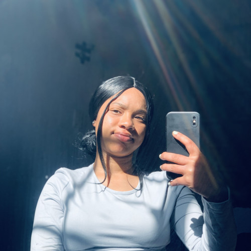 Vivi W. profile photo