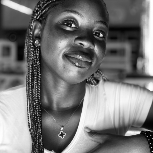 Esther H. profile photo