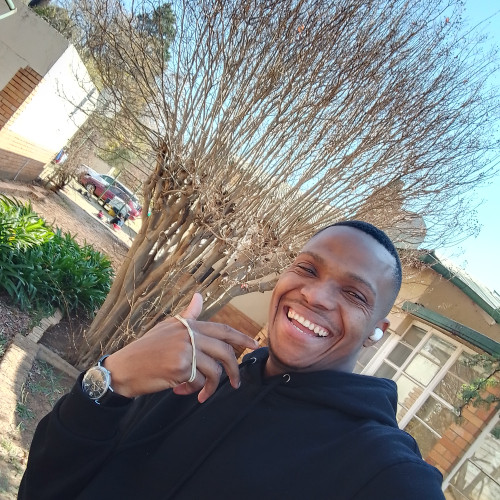 Athie M. profile photo