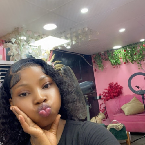 Omolara T. profile photo