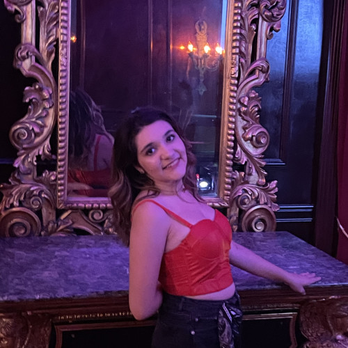 Mia G.