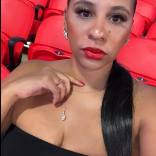 Minnie  V.