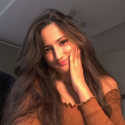 nour  b.