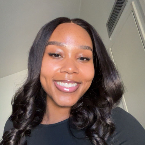 mia j. profile photo