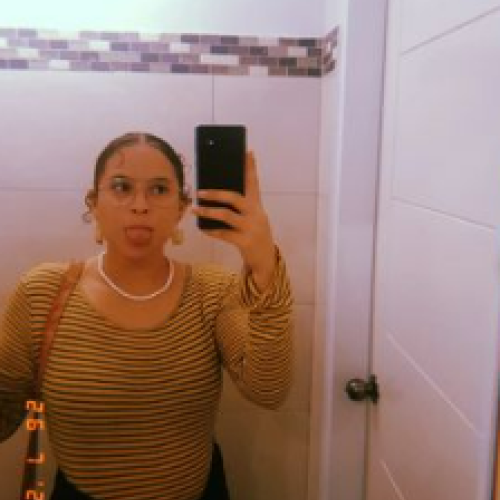 Mae  C. profile photo