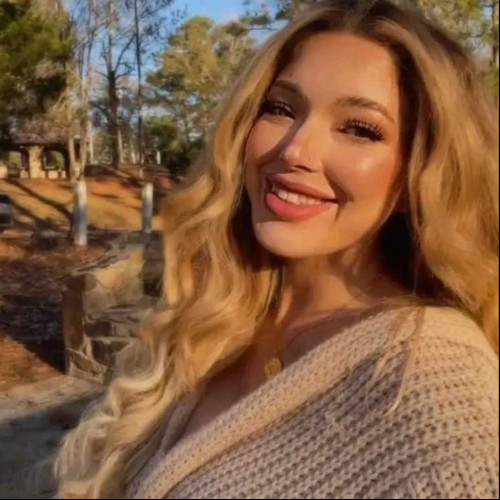 Lily R. profile photo