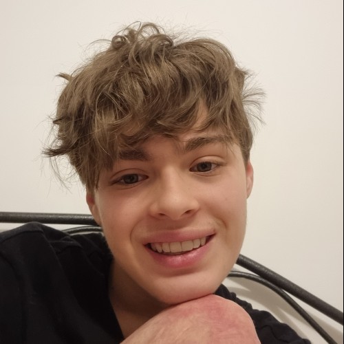 damien r. profile photo