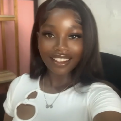Ella N. profile photo
