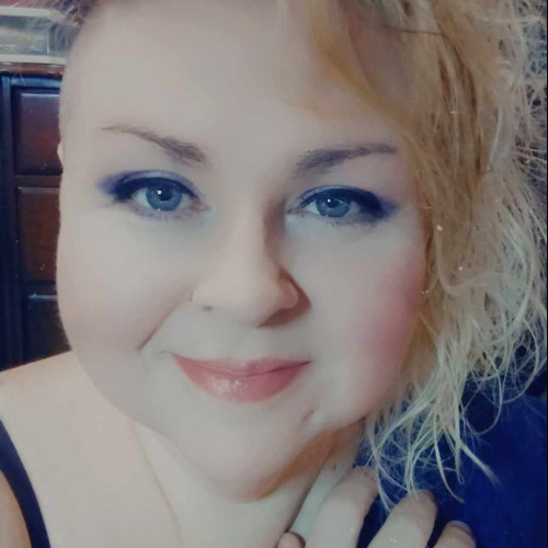 Holly M. profile photo