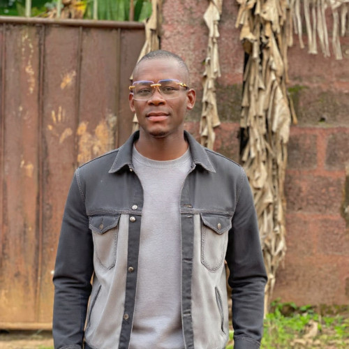 Vinazz  V. profile photo