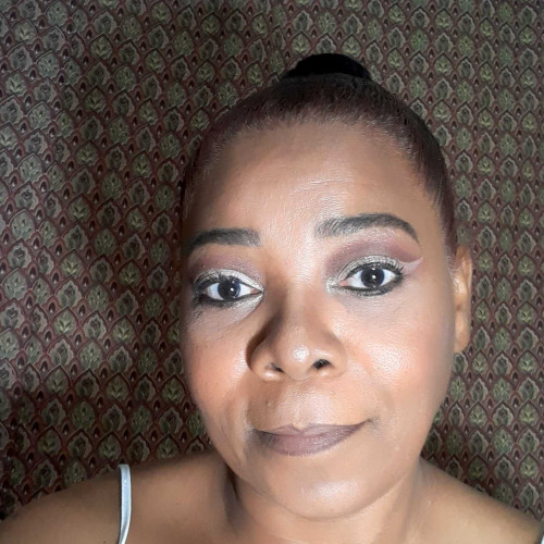 mara t. profile photo