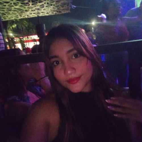 Angelly G.