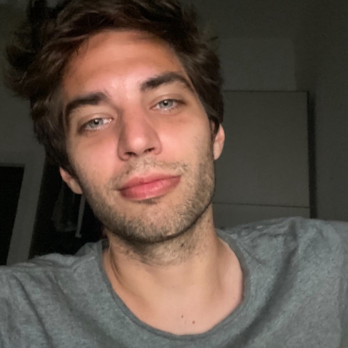 Eki L.