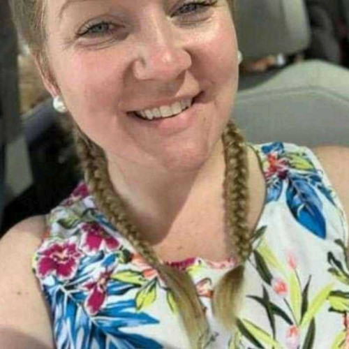 ELIZABETH W. profile photo