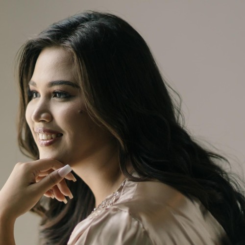 Jasmin A.