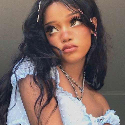 Sapphire v. profile photo