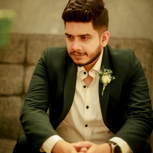 Kavindu R.