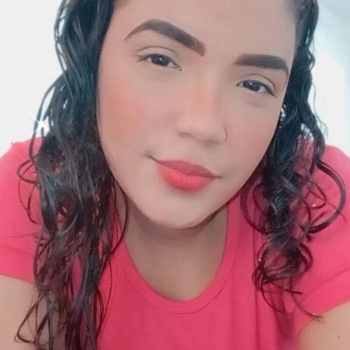 María  R.