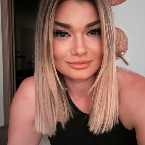 iuliana d.
