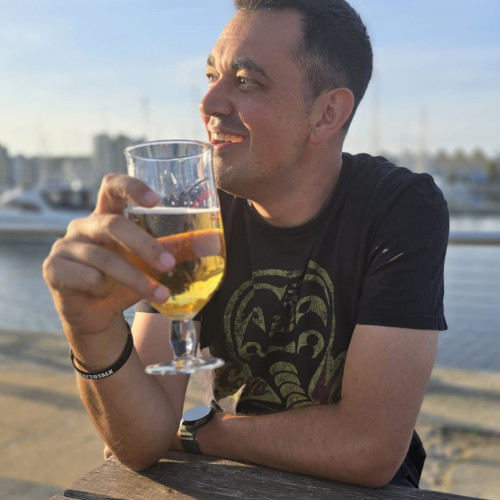 Lee R. profile photo